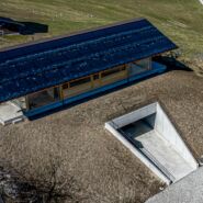 Photovoltaikanlage in Waltensburg/Vuorz, sorgt für nachhaltige Energieerzeugung in der Region Surselva