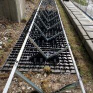 PV-Anlage auf Gründächern – Unterkonstruktion von Contec AG für stabile und nachhaltige Solarinstallation.