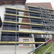 Winterstromproduktion an der Ischalp in Davos – PV-Anlagen auf bestehenden Bauten für nachhaltige Energie in den Alpen.